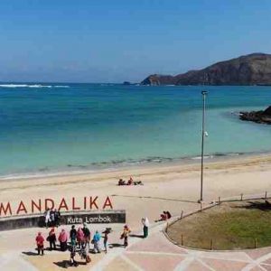 Paket Wisata Lombok 3 hari 2 malam Dari Pantai Hingga Gunung