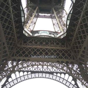 7+ Fakta Menara Eiffel Paris Yang Unik dan Menarik