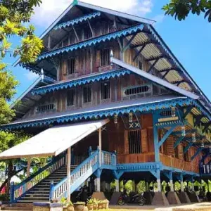 Mengungkap Fungsi dan Simbolik Rumah Adat Wakatobi