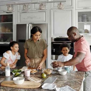 Kiat Memenuhi Prinsip Hidup Minimalis Berkat Keluarga Terampil