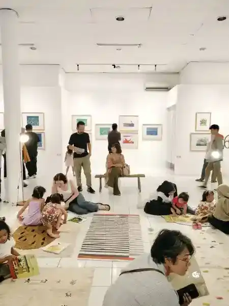 suasana pameran