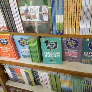 Tentang Buku "Kuliah Jurusan Apa?" dan Kisah Nandang