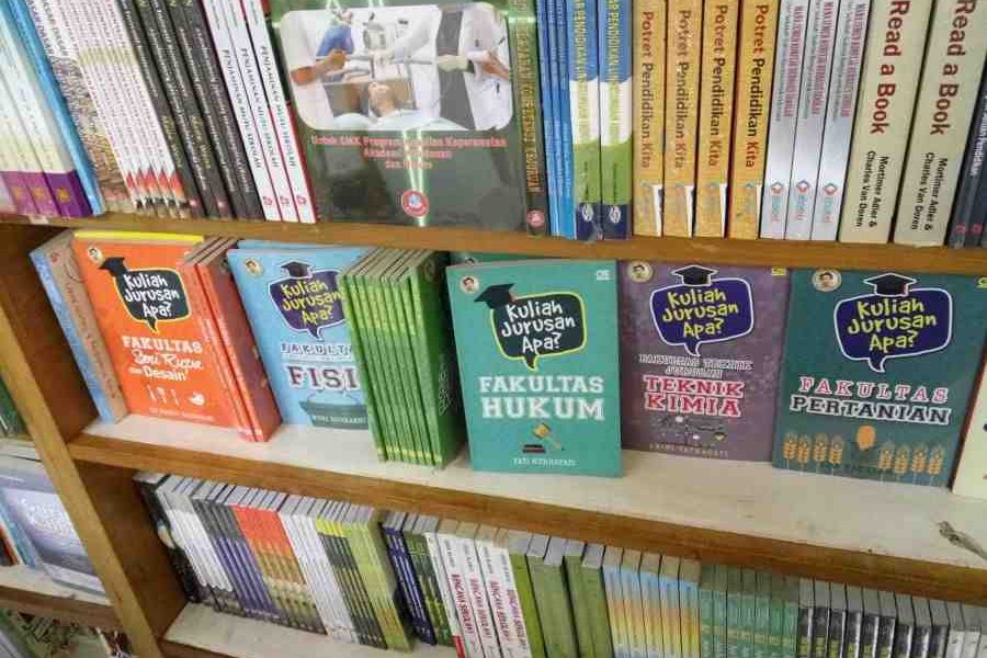 Tentang Buku "Kuliah Jurusan Apa?" dan Kisah Nandang