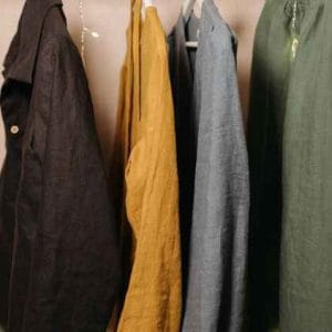 10 Bahan Baju yang Adem dan Nyaman Dipakai Sehari-hari
